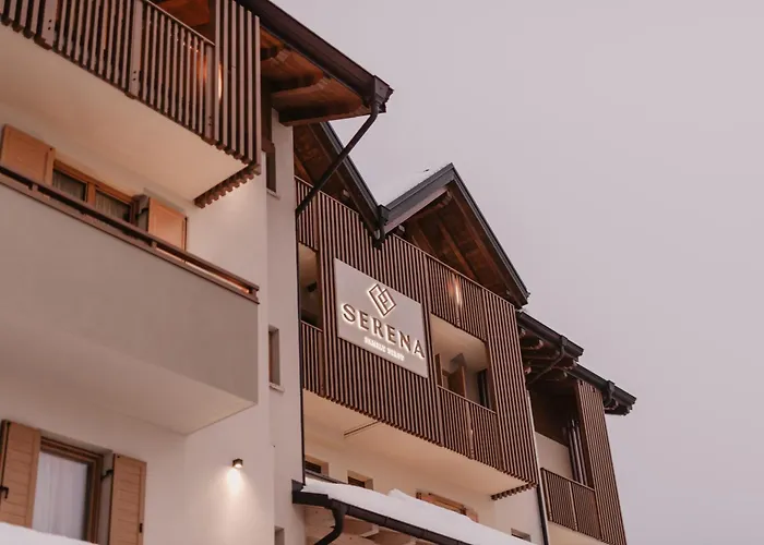 Hotel sulla spiaggia: Family Hotel Serena